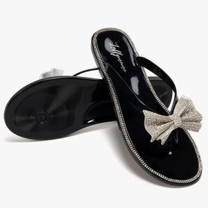 NEW Luffymomo Rhinestone Sandals 🤍